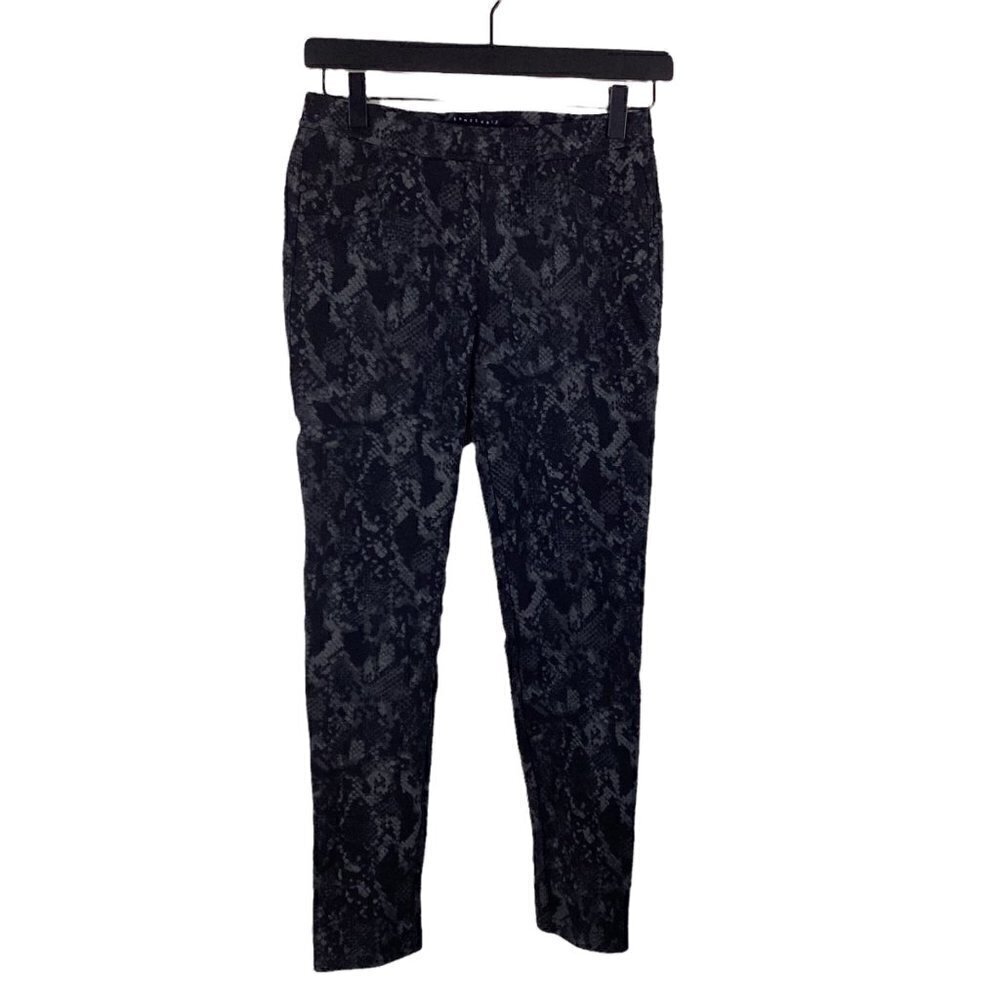 Lululemon Wunder Under Leggings Size 6 Black Blue Floral Print Yoga Pants